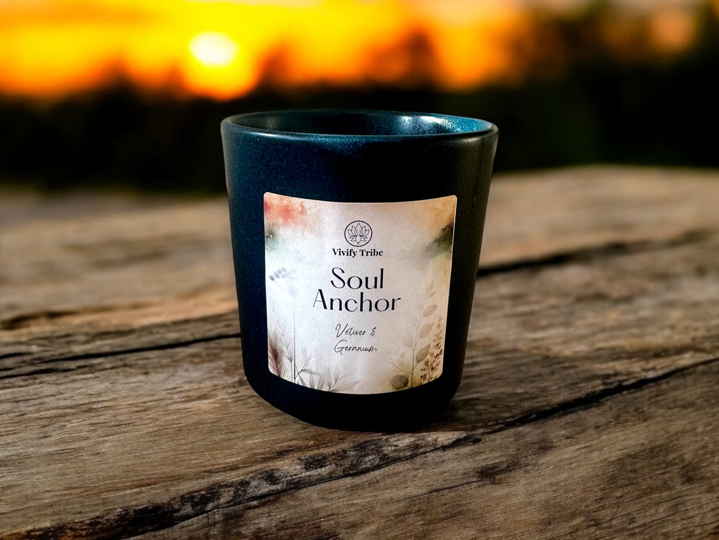 Aromatherapy candle for grounding with scents of vetiver and geranium